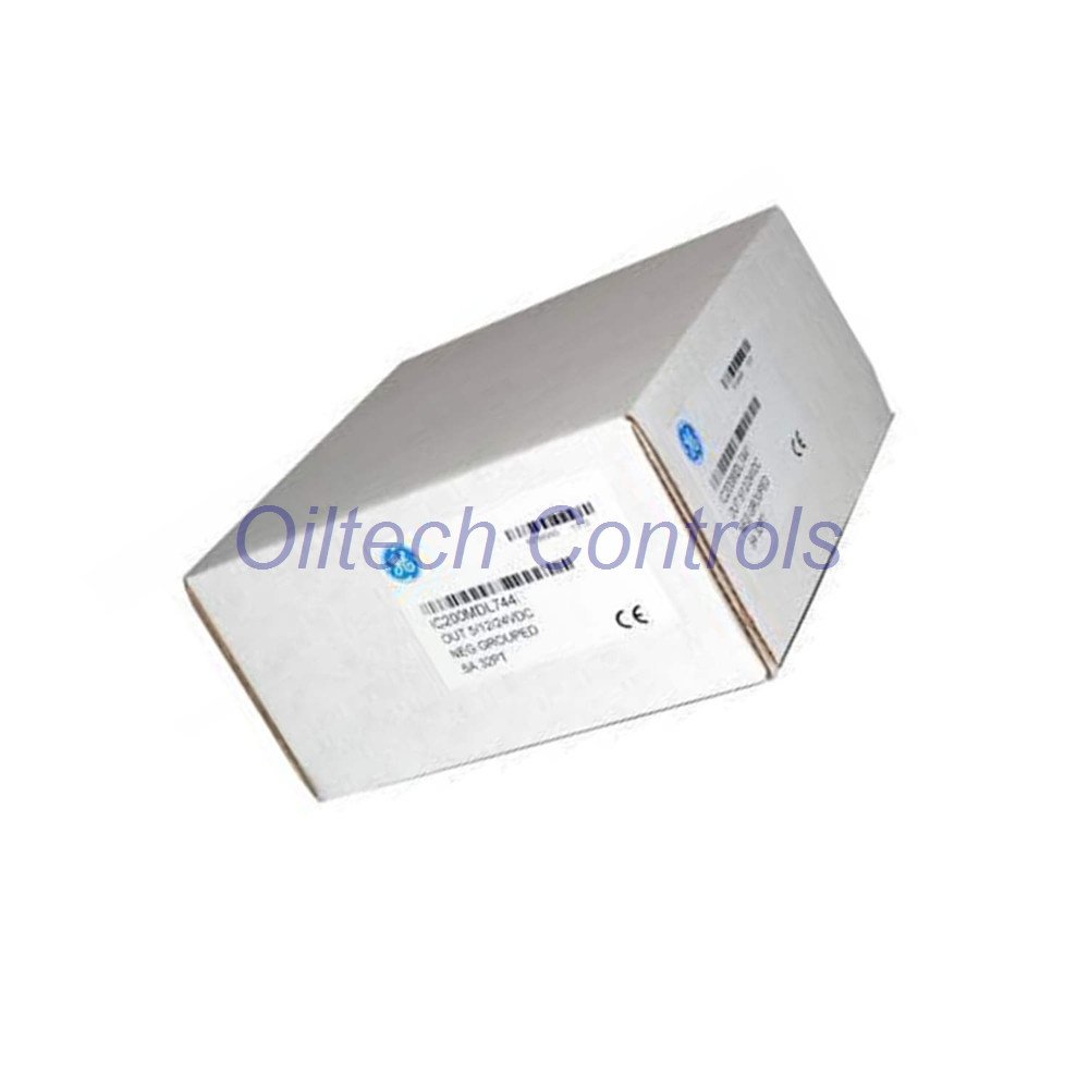 IC200MDL744 GE Fanuc VersaMax Discrete Output Module 32 Points - Image 2